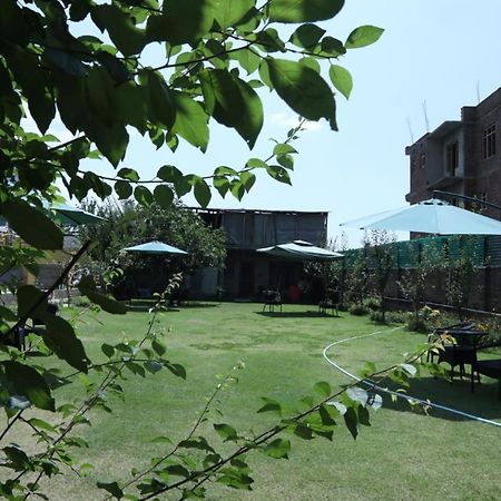 The Jamawar Hotel Srīnagar Kültér fotó