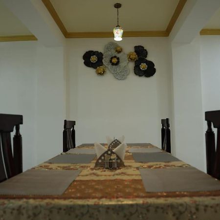 The Jamawar Hotel Srīnagar Kültér fotó