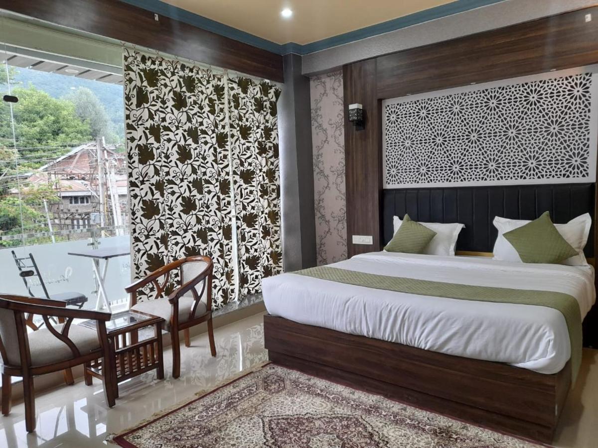 The Jamawar Hotel Srīnagar Kültér fotó